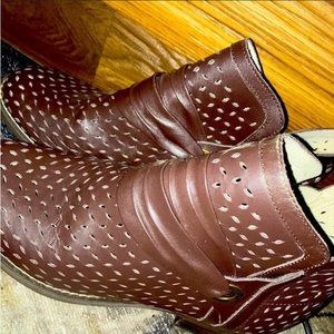 Designed Cut Boots